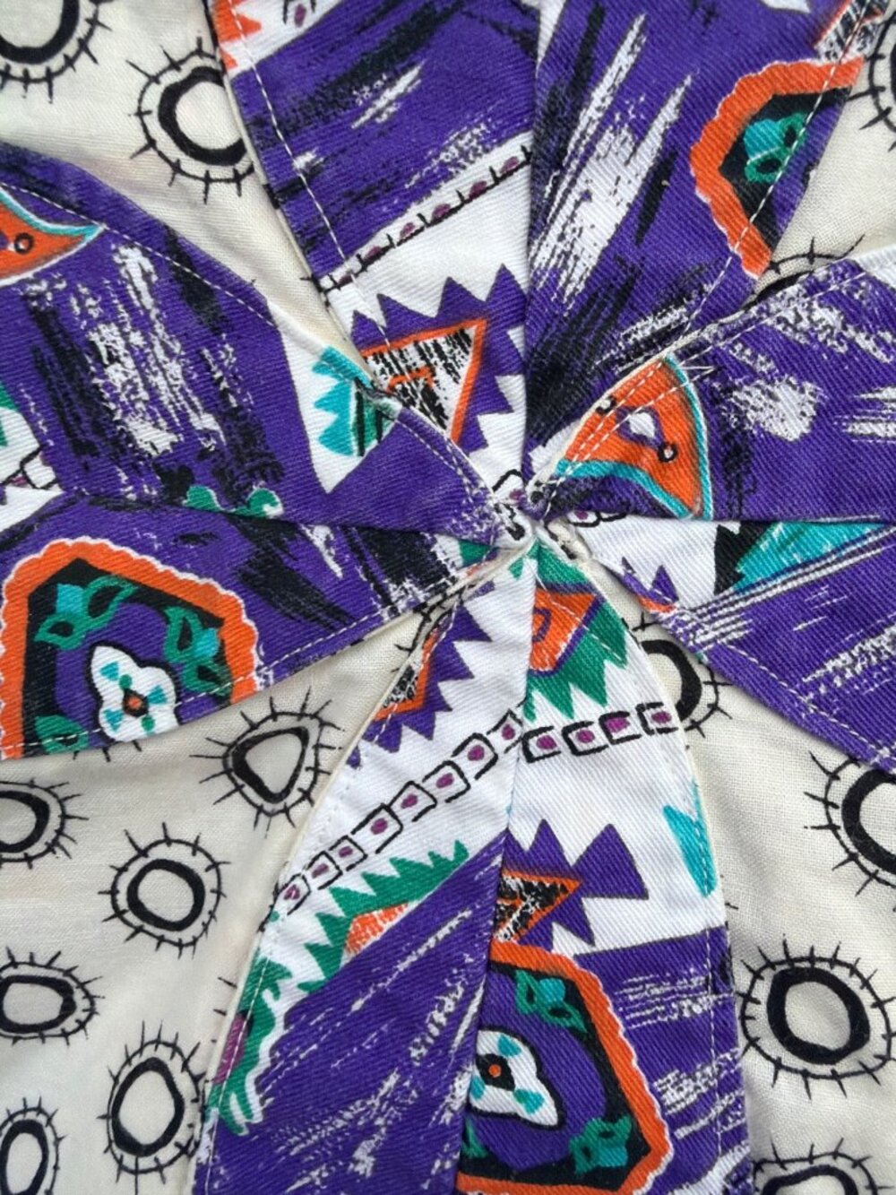 Vintage Handmade Reversible Lap Quilt Southwestern Puff Purple Biscuit 35 x 51 - Picture 6 of 12